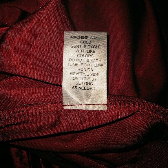 NY Collection Womens Top Size Medium Red Asymmetric Contrast Hem Bell Sleeve - Picture 7 of 7